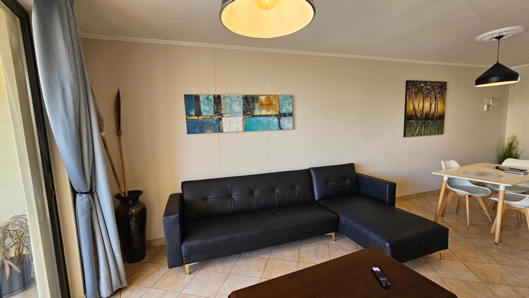 La Palmera - Island Club Canal Front *